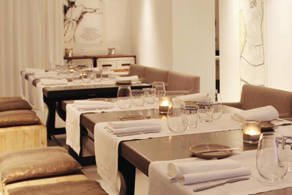 photo of restaurant table set