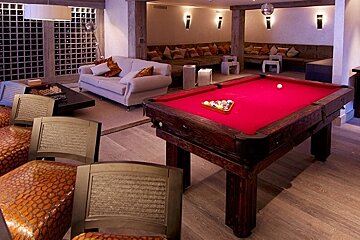an image of the party room at the lodge verbier