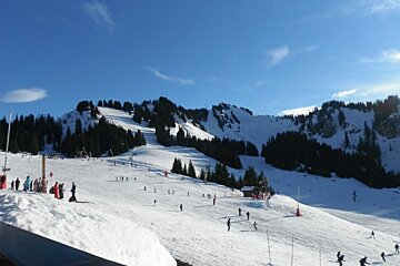 sunny skiing pistes