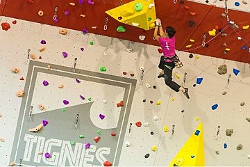 Man climbing indoors tignes