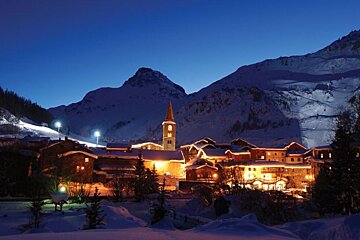Val d'Isere by night