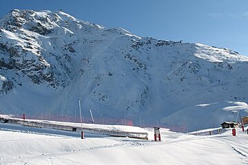 sunny day in winter in Les Arcs