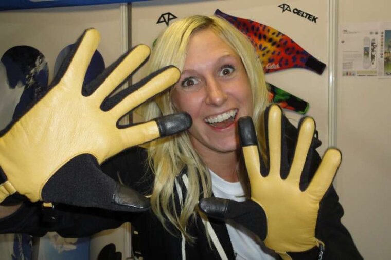 Smiley Girl Gloves