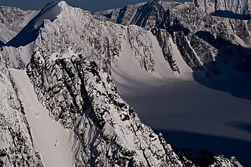An image of snowboarder Jeremy Jones by photographer Dan Milner