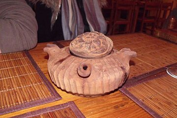 a grolle drinking vessel