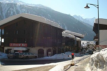 Stone Bar, Argentiere