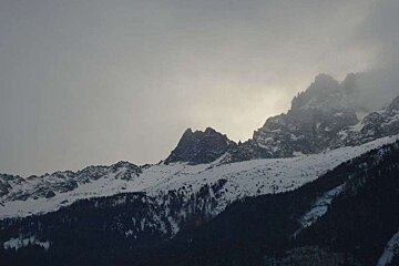Grey day above Aiguilles