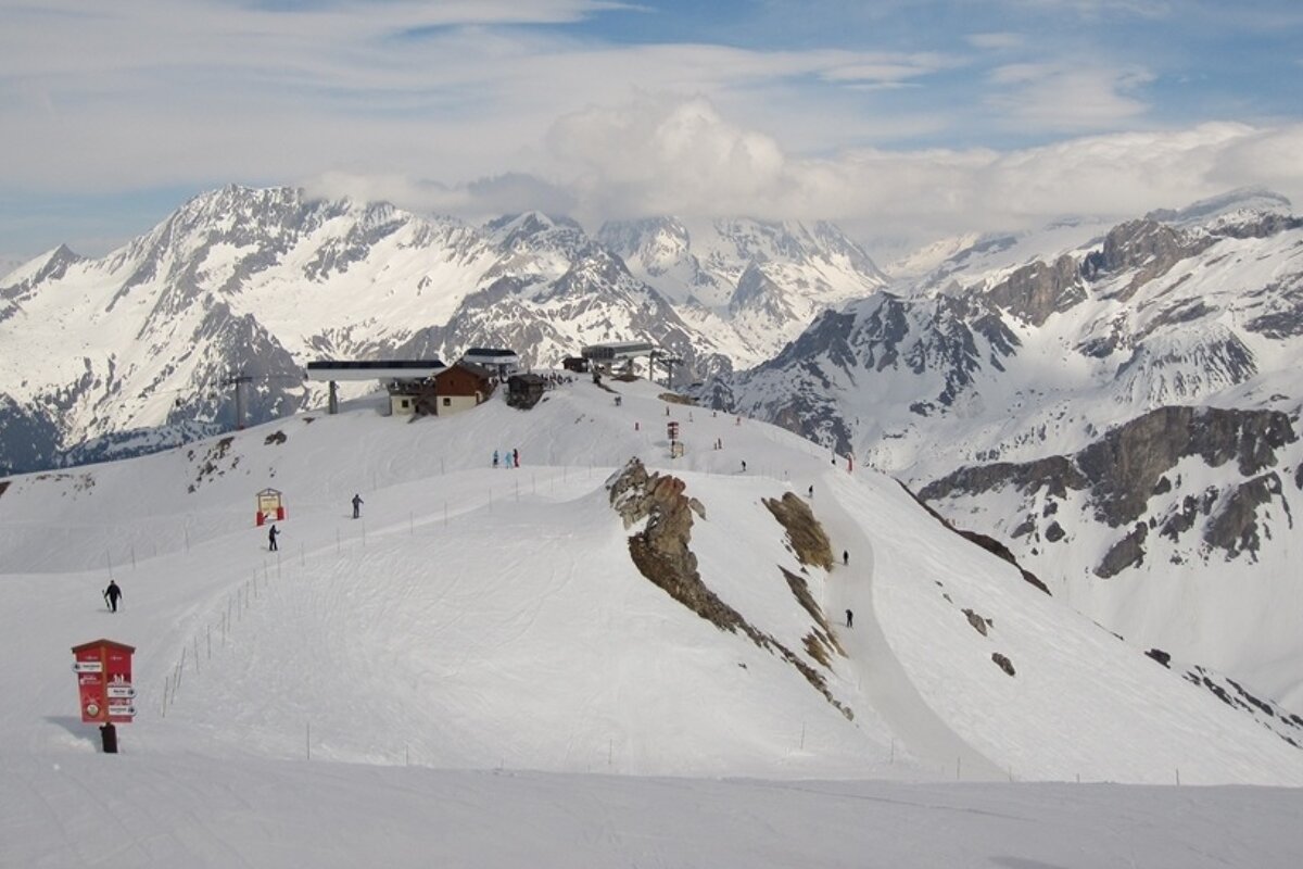 Foehn clouds above Vanoise