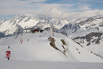 Foehn clouds above Vanoise