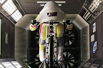Eric Barone training in a Swiss wind tunnel