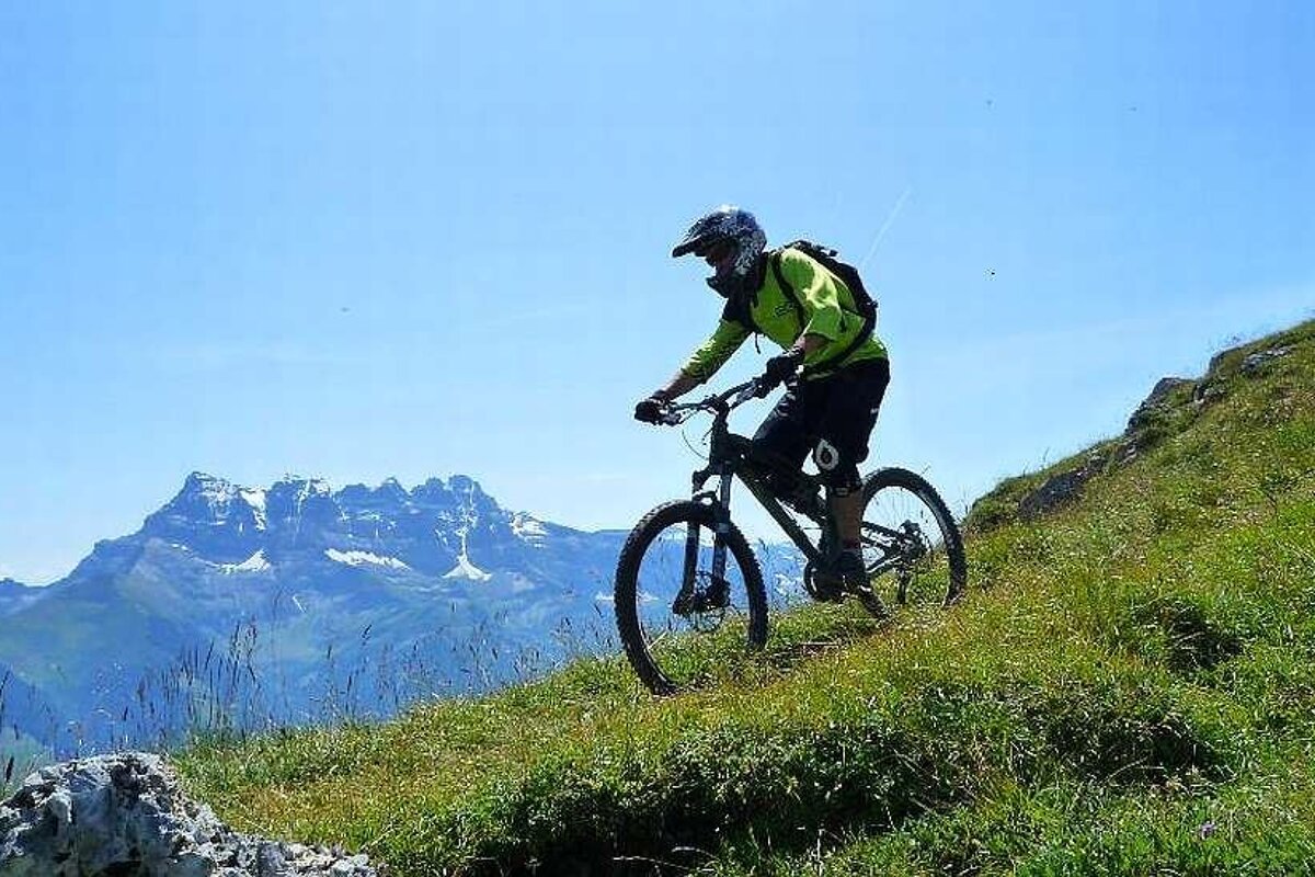 An image of a mountain biker in the Portes du Soleil