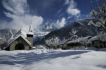 Chamonix ski breaks