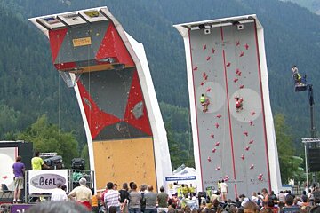 A climbing wall with the word aeal on it