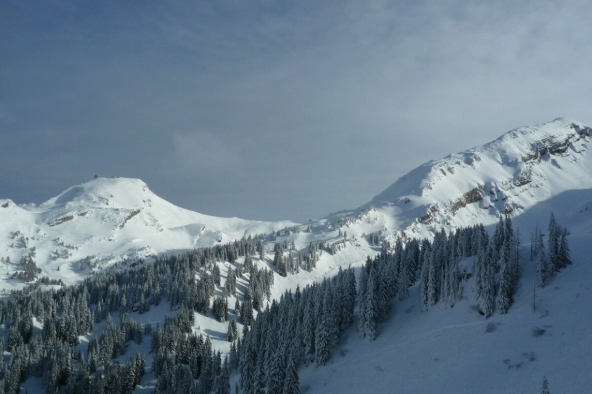 Mossettes left, Vorlaz right.