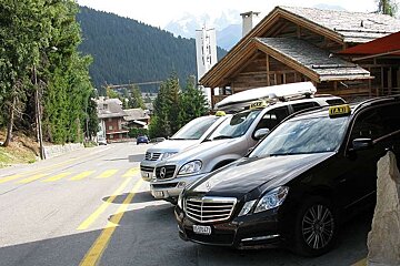 An image of Alpen Taxi Verbier vehicles