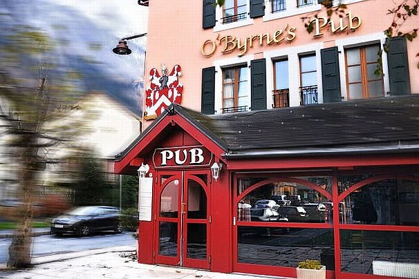 An image of the Irish bar at the Hotel Vallee Blanche in Chamonix Mont Blanc