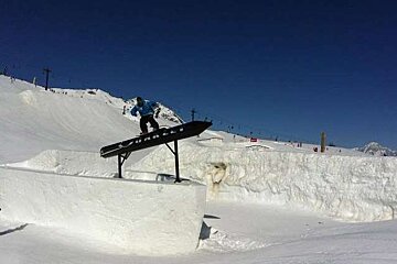 Rail riding in the sunshine
