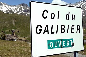 An image of a road sign on the Col du Galibier, Valloire, French Alps