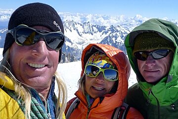 Familiar smiley faces at the top of Mont Blanc