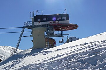 A ski lift that says la salle on it