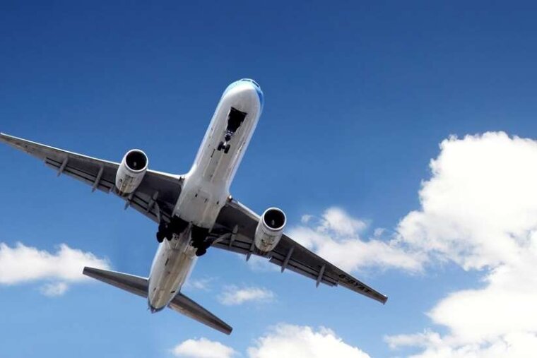 image of an airplane
