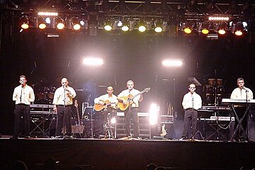 An image of Corsican musicians playing a concert in Chamonix Mont Blanc