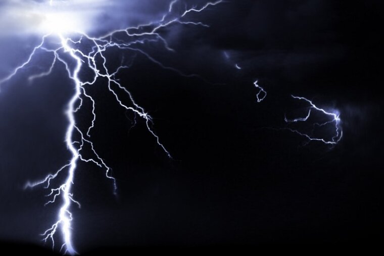an image of Lightning bolt
