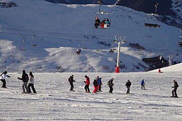 beginners on Petit Cretes, 2Alpes