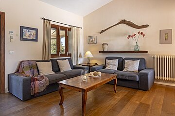 A living room with two couches and a coffee table