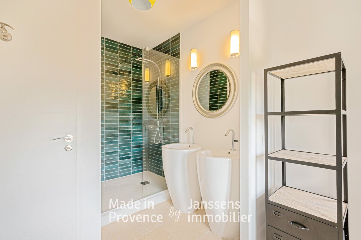 A bathroom that was made in provence by immobilier