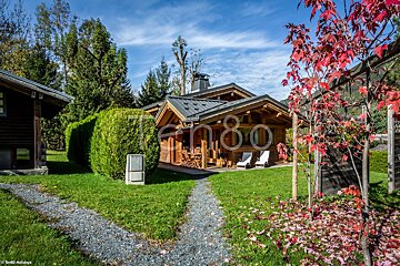 A picture of a house with the number 80 on it