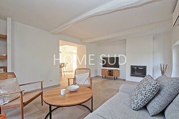 The word home that is on a white wall