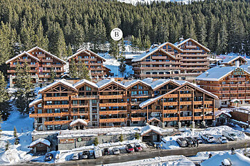 A large building with the letter b on it