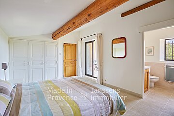 A bedroom that is made in provence by janssens immobilier