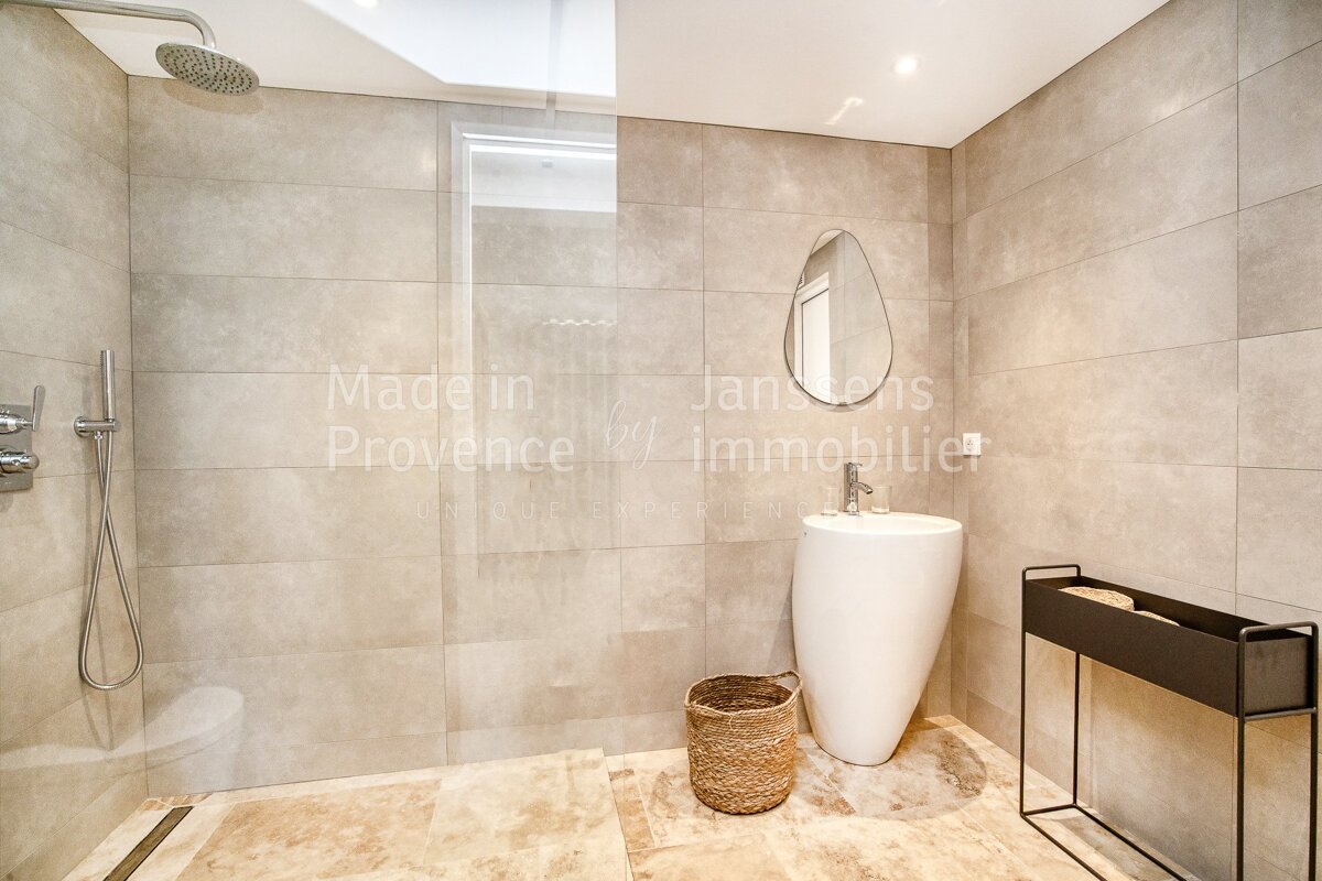 A bathroom with the words made in provence on the wall