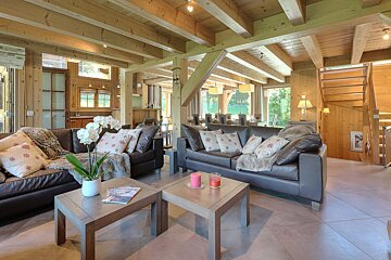 A living room with two couches and a coffee table