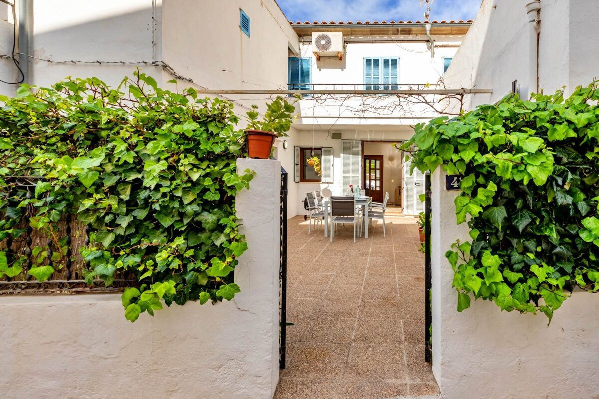 A white building with the number 4 on it