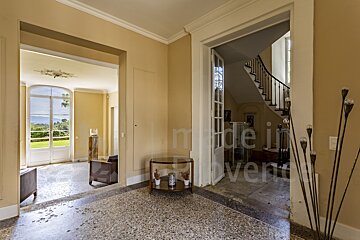 A hallway with the words made in provence on the wall
