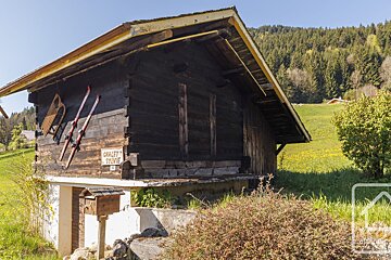 A sign on the side of a building says chalet sylvie