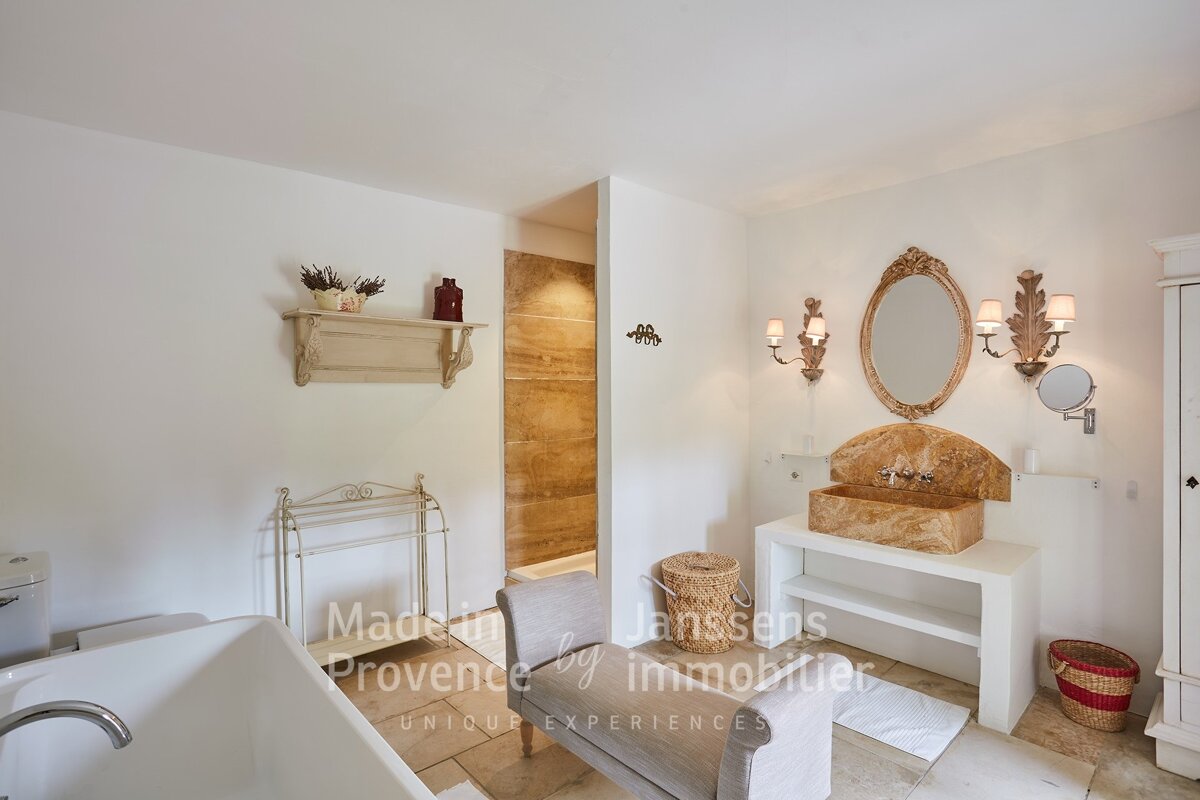 A bathroom with the words made in provence on the wall