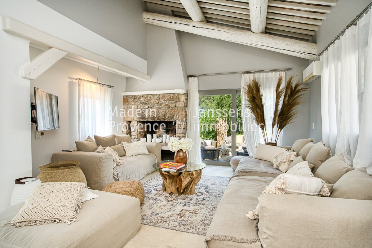 A living room with a couch that says made in provence