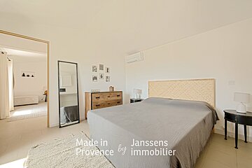 A bedroom that is made in provence by janssens immobilier
