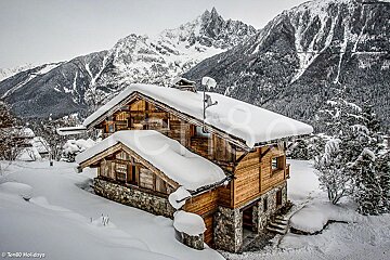 A picture of a snow covered cabin taken by tom60 holidays