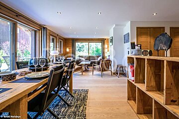 A photo of a living room and dining room taken by tn80 holidays