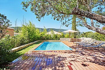The word provence is on the wooden deck