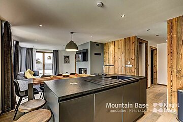 A kitchen with the words mountain base written on the bottom