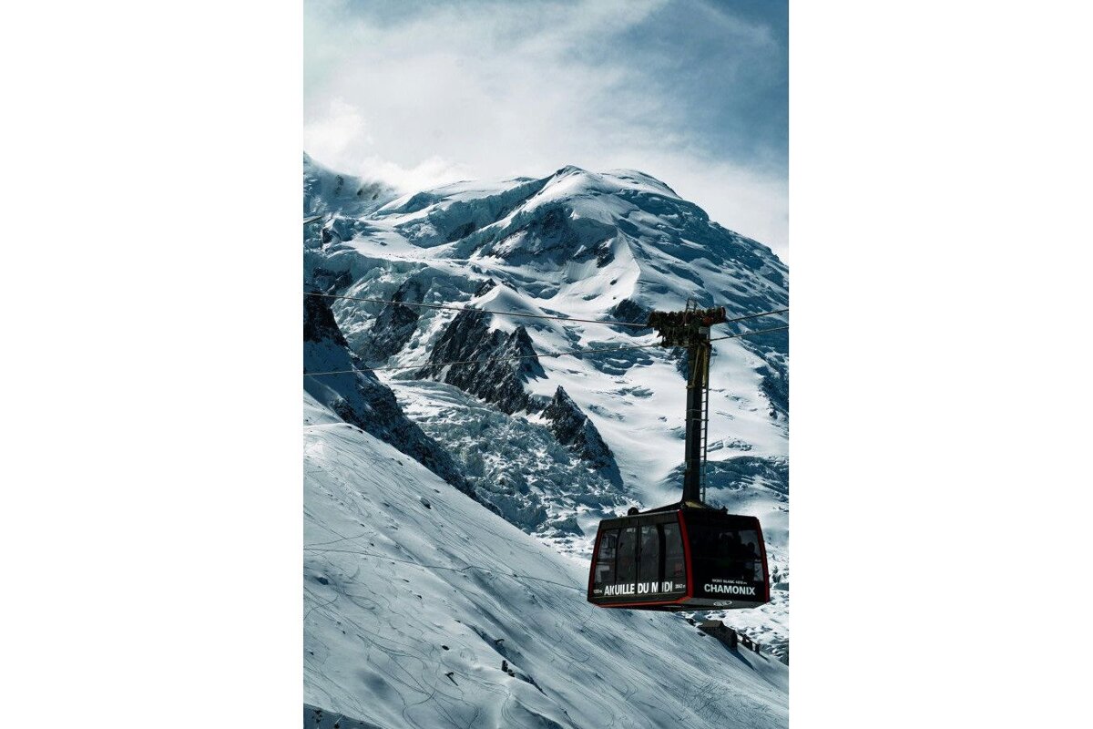 A ski lift with the word chamonix on it