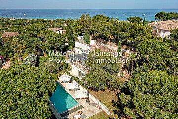 An aerial view of a house with the words made in provence on the bottom