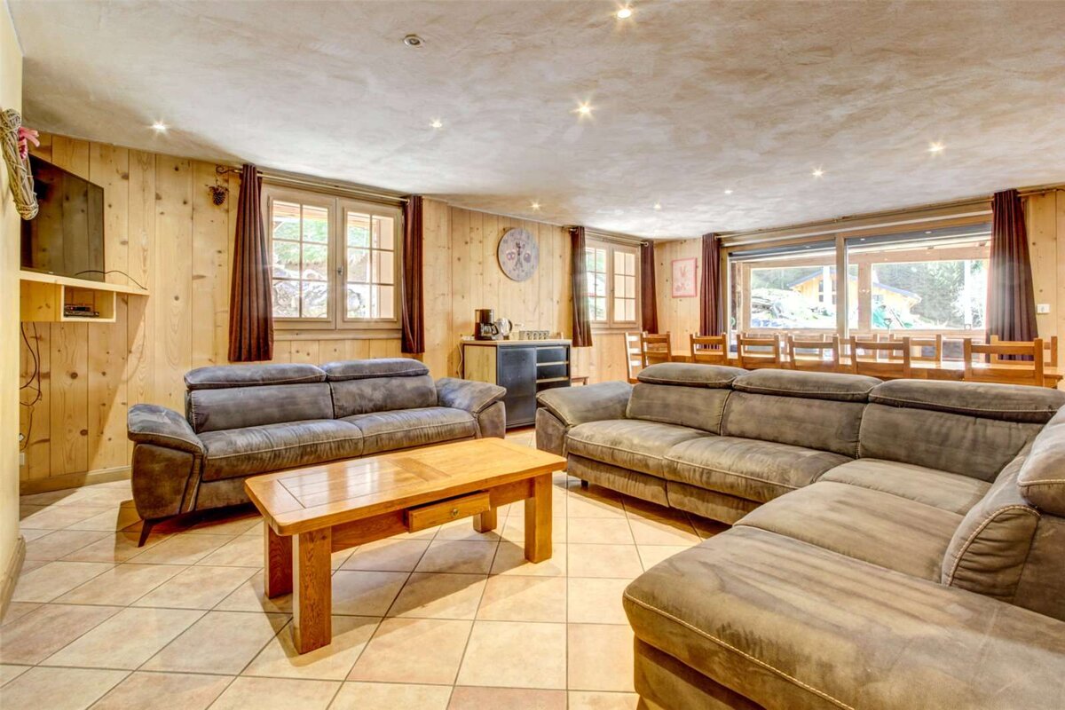 A living room with two couches and a coffee table