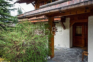 A house with the number 15 on it